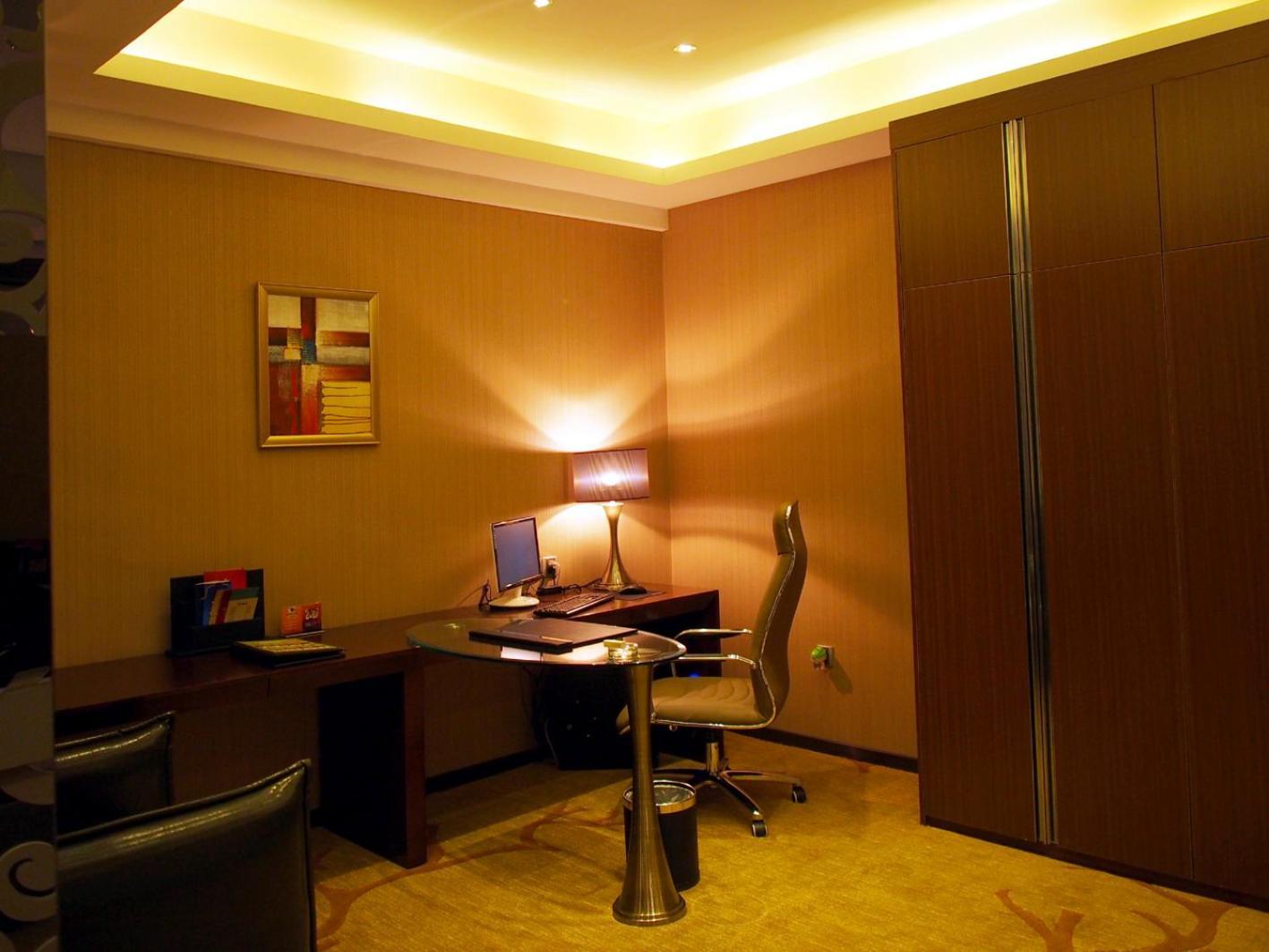 Chengdu Liwan International Hotel Bagian luar foto